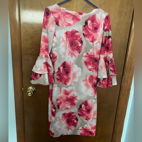 🌟Calvin Klein Floral Bell Sleeve Dress - Picture 1 of 11